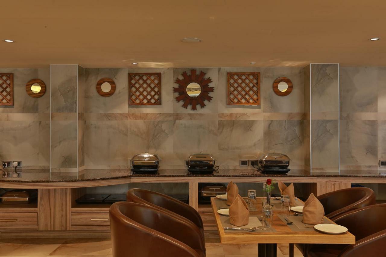 Hotel Luminara Kochi Екстер'єр фото