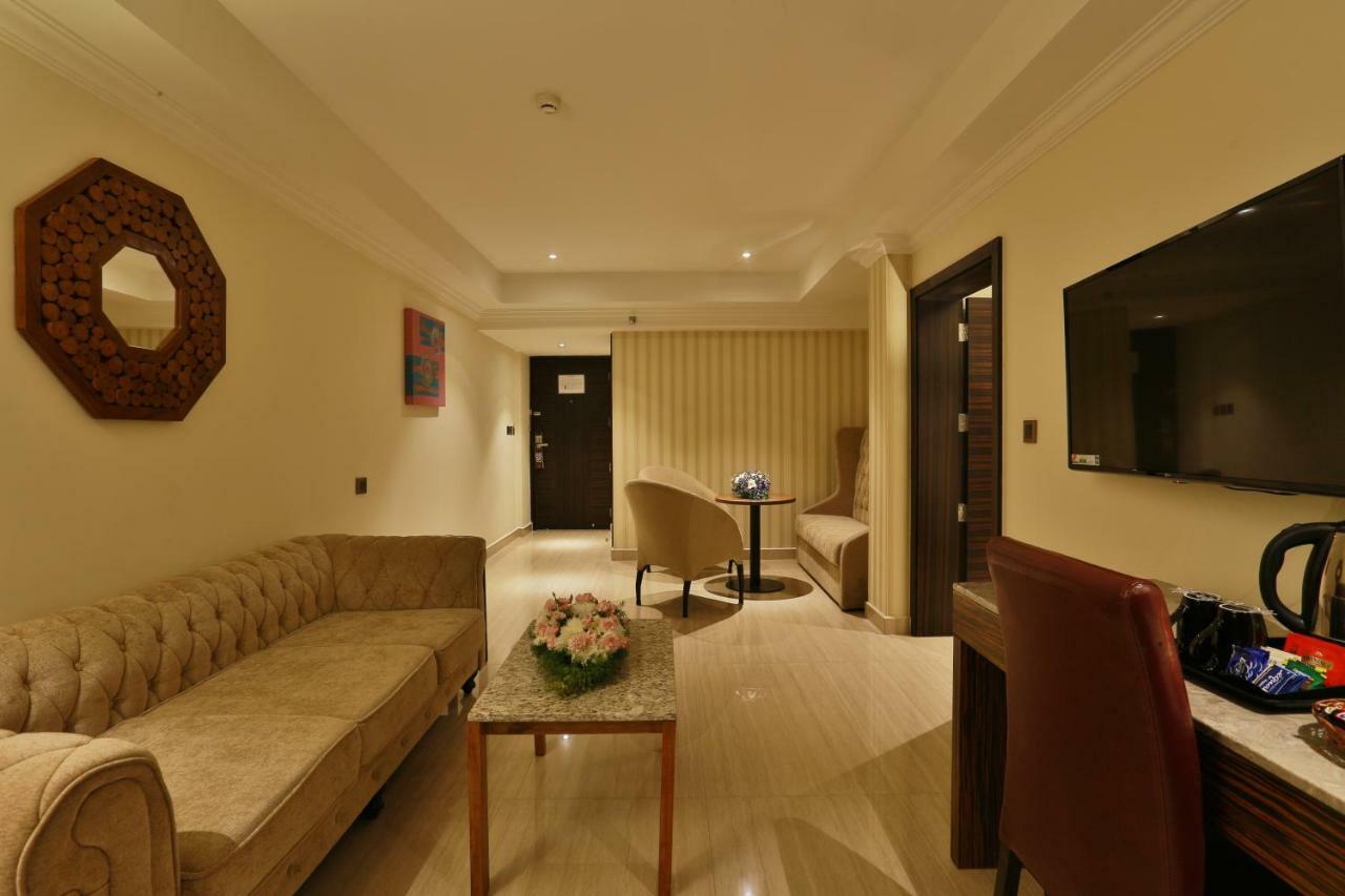 Hotel Luminara Kochi Екстер'єр фото