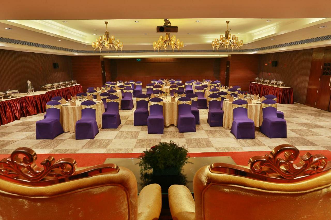 Hotel Luminara Kochi Екстер'єр фото