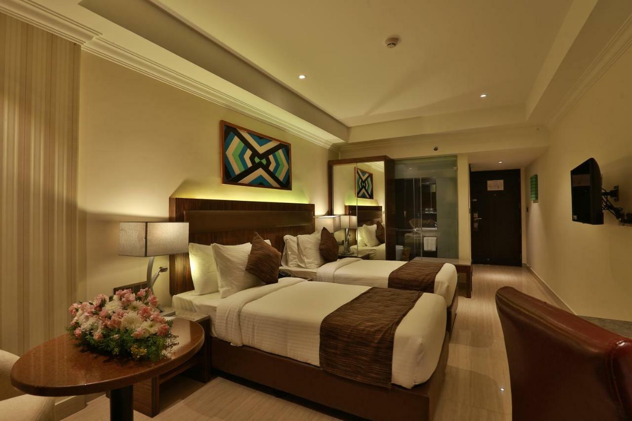 Hotel Luminara Kochi Екстер'єр фото